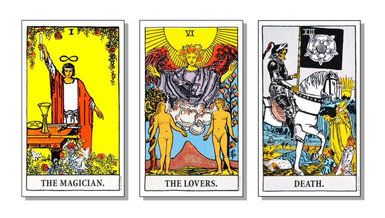 What Does the Moon Card Mean in Tarot